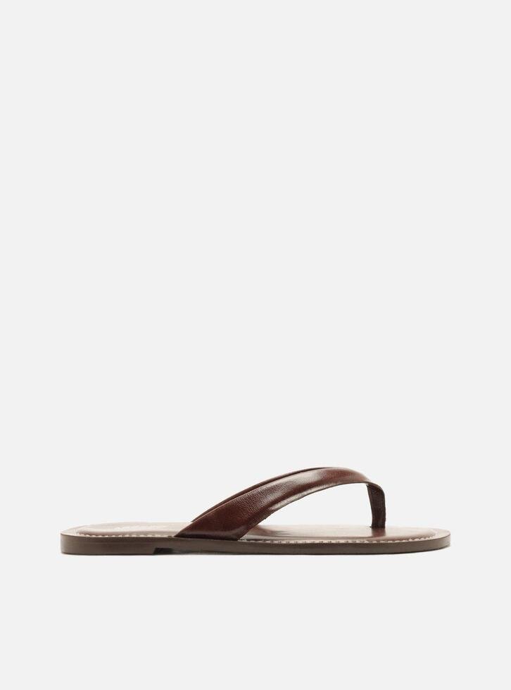 Chinelo Rasteiro Marrom Couro
