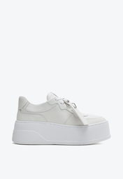 Saia midi 2025 com tenis plataforma