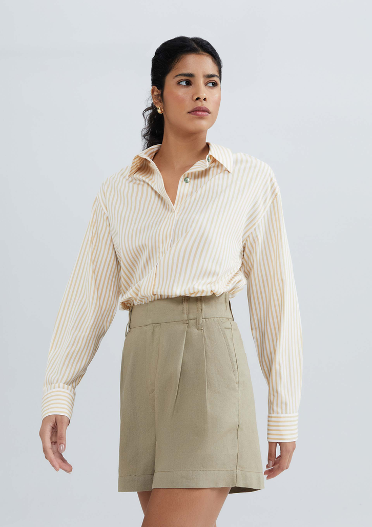 Shorts Caqui Hering De Alfaiataria Em Linho