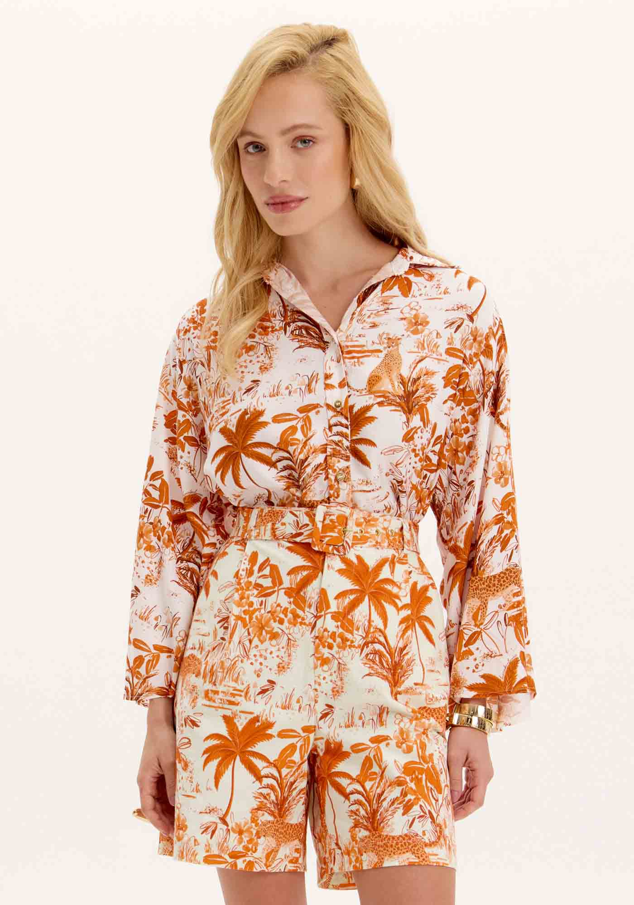 Camisa Laranja Lança Perfume Oversized Estampada