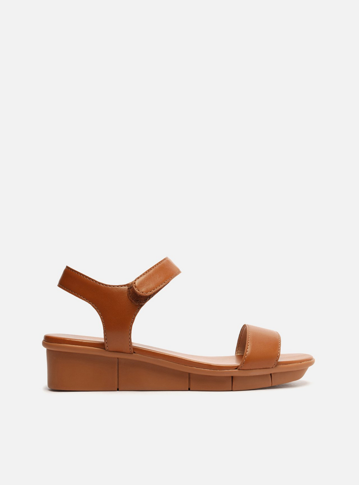 Sandália Marrom Couro Flatform Comfort
