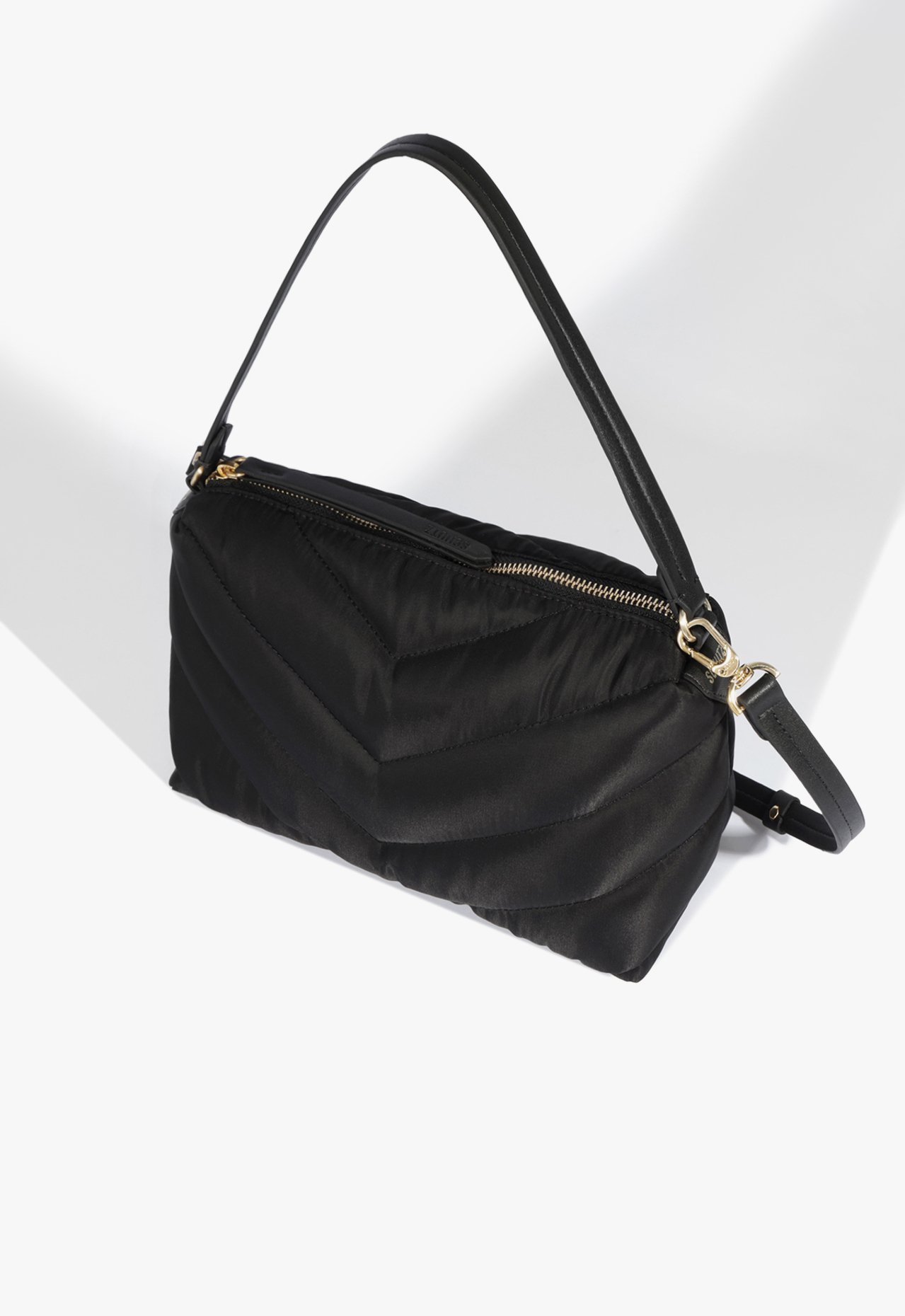 Bolsa Tiracolo Preta Schutz Média Tarah Nylon | ZZ MALL