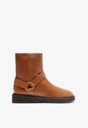 Bota Marrom Anacapri Cano Curto Bold Triângulo Metálico
