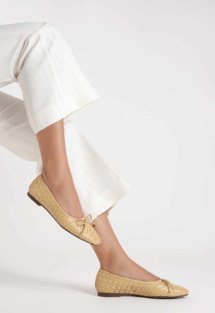 Sapatilha Casual Flats Couro Bege
