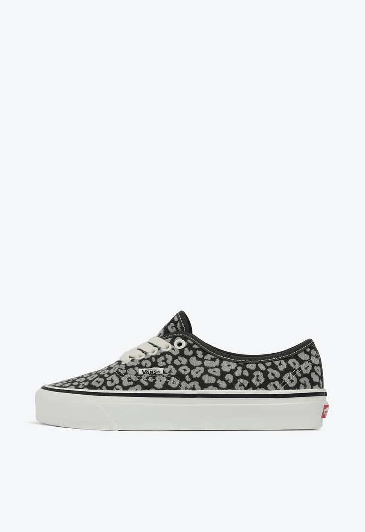 Tênis Authentic Sf Cheetah Grey White