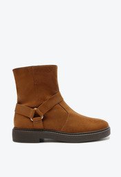 Bota Marrom Anacapri Cano Curto Bold Triângulo Metálico Camurça