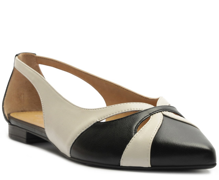 Sapatilha Lateral Vazada Branca e Preta