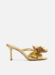 Mule Dourada Couro Salto Fino Flor Marianne