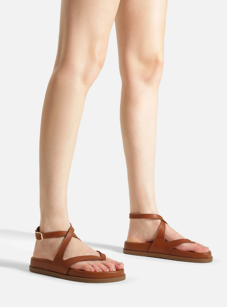 Sandália Papete Marrom Couro Tiras Cruzadas