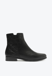 Bota Preta Arezzo Couro Cano Curto Matelassê