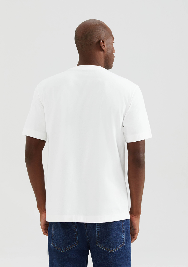 Camiseta Off-White Hering Ginga Modelagem Relaxed Malha Super Cotton