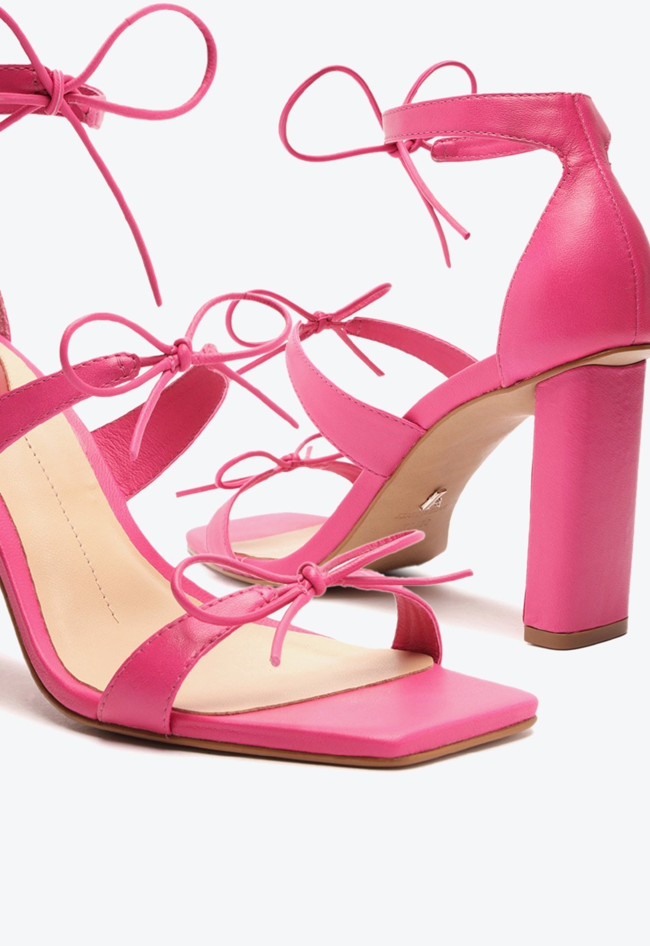 Salto clearance gisele arezzo