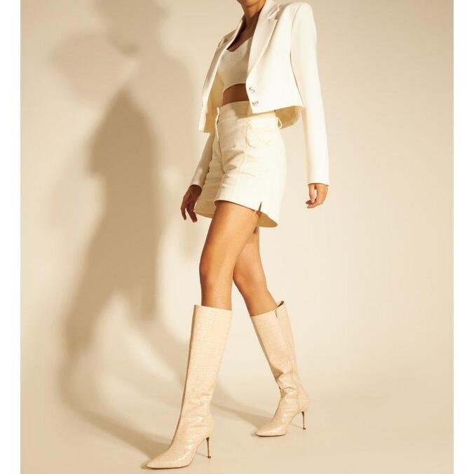 Bota Off-White Couro Cano Curto Tratorada | Arezzo