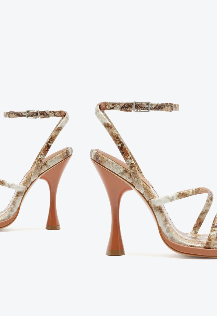 SANDÁLIA CARAMELO SCHUTZ MILA SNAKE