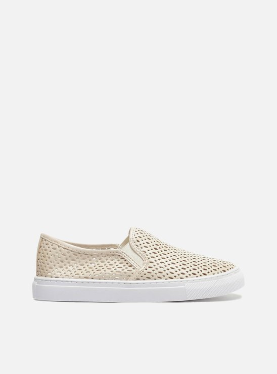 T nis Slip On Off White Arezzo Furadinho
