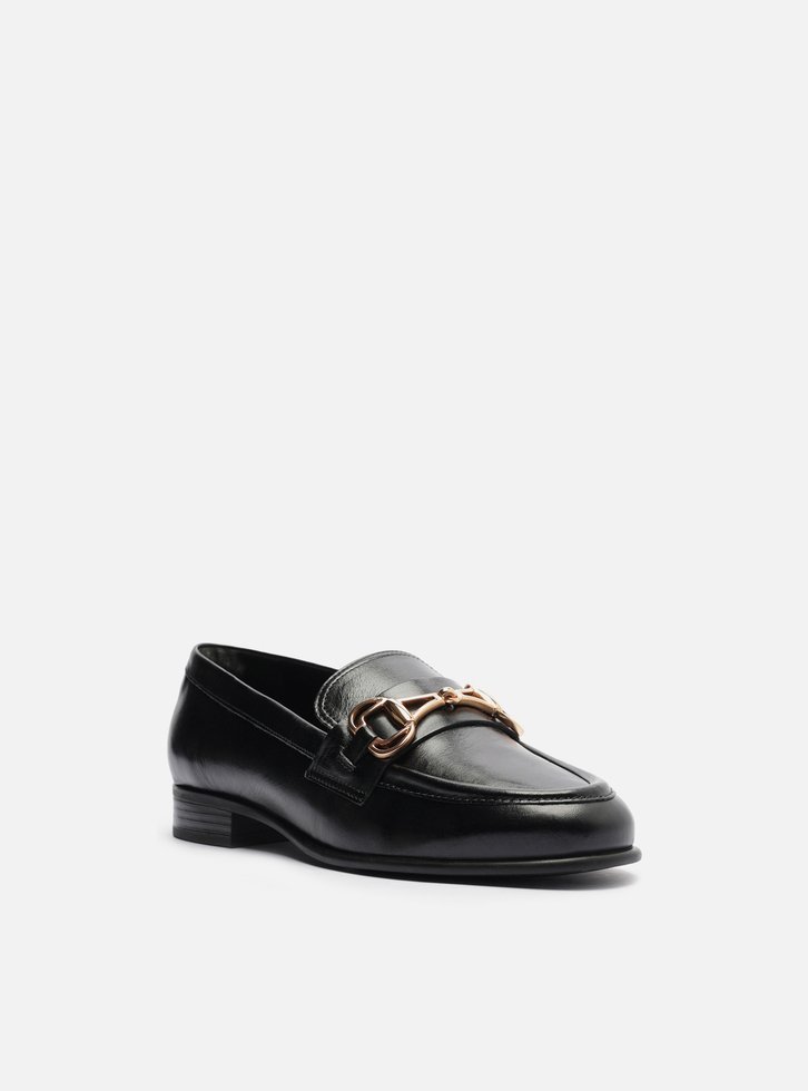 Mocassim Preto Couro Bridão Metálico Retrô