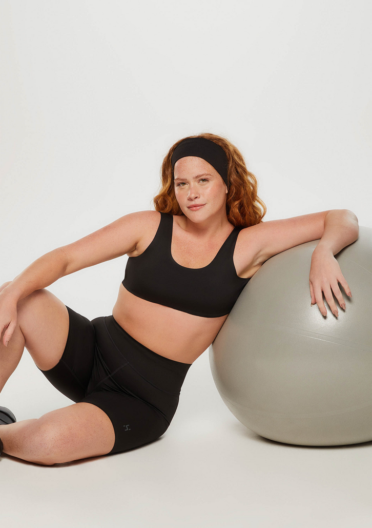 Bermuda Preto Hering Sports Esportiva Feminina Ciclista Selada