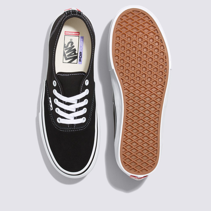 TÊNIS SKATE AUTHENTIC BLACK WHITE