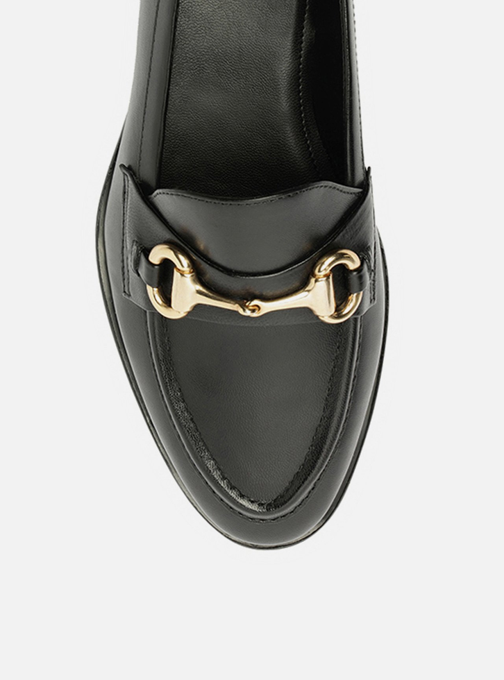Mocassim Preto Couro Bico Fino Bridão