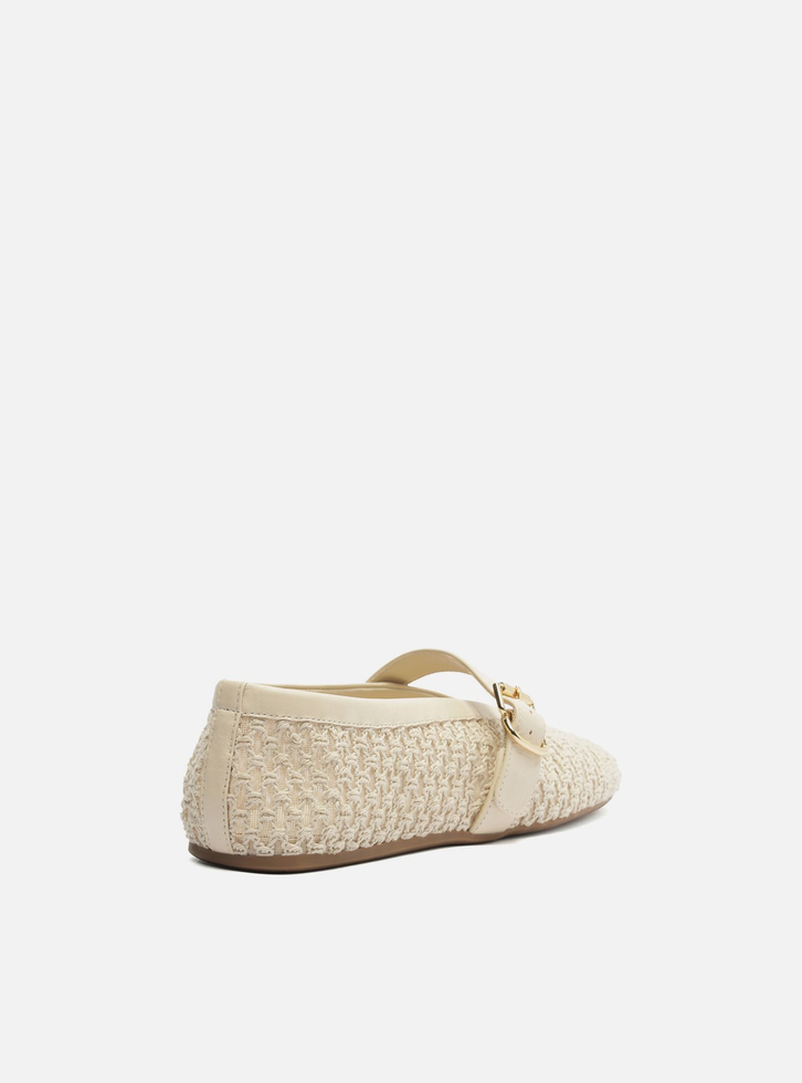 Sapatilha Boneca Branco Verniz Tela Fivela