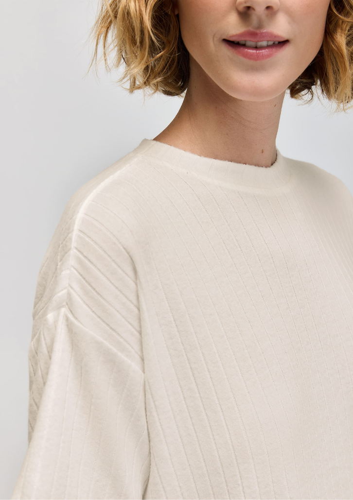 Blusa Off-White Hering Feminina Oversized Em Tricô