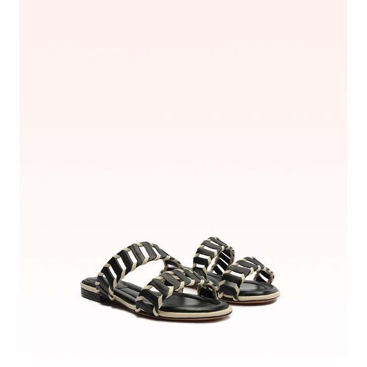 Claire Flat Black