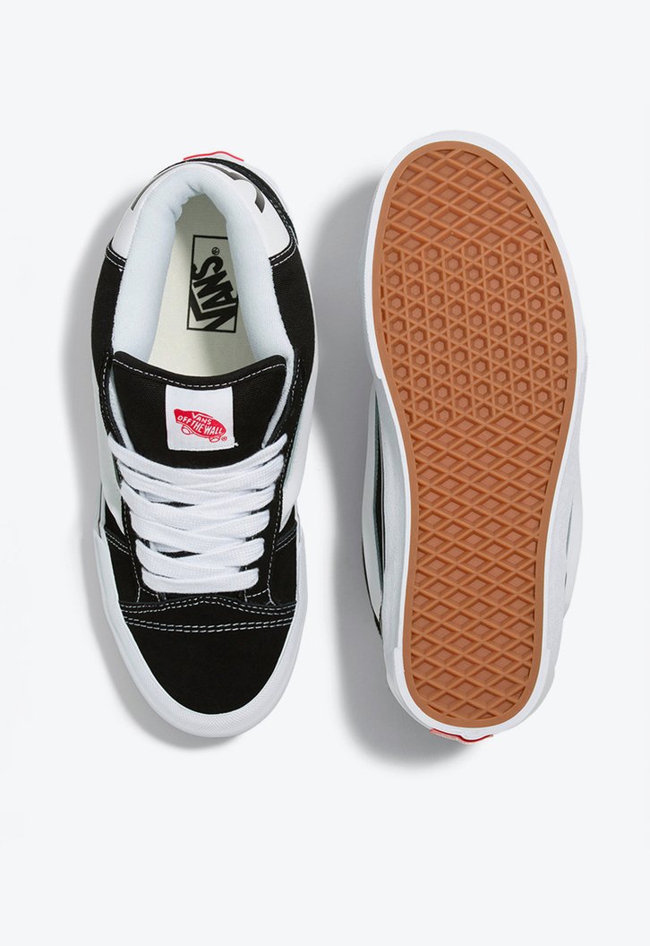 TÊNIS KNU SKOOL MID BLACK WHITE
