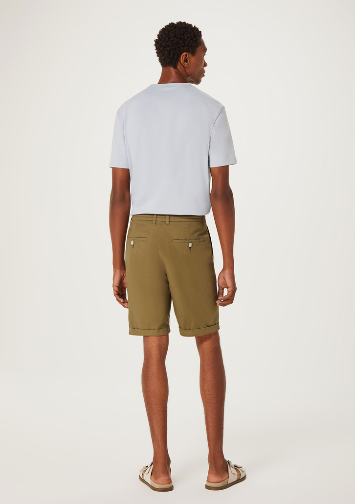 Bermuda Verde Militar Hering Básica Masculina Em Sarja Com Elastano