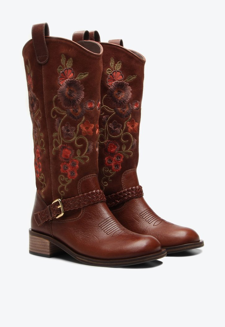 Bota Alex Marrom
