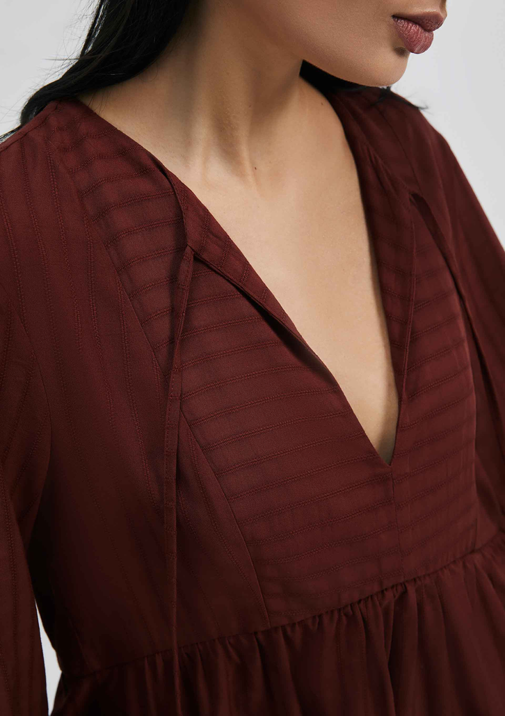 Vestido Vinho Hering Curto Evasê Manga Longa