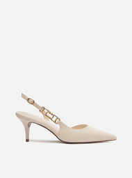 Scarpin Branco Couro Bico Fino Detalhe Metal