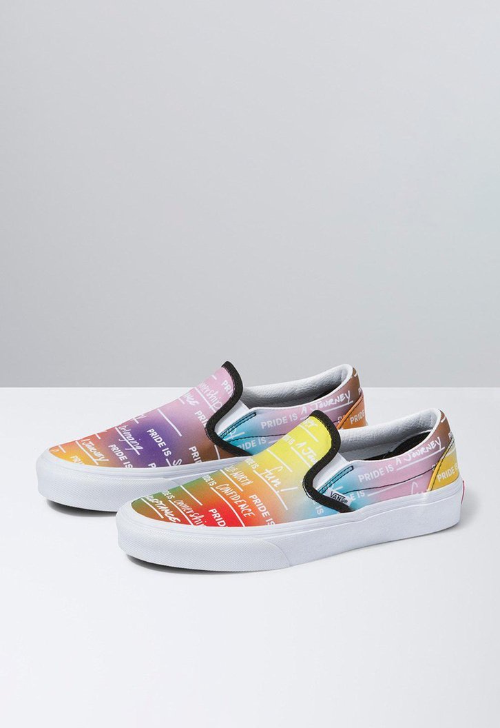 Tênis Vans Slip On Pride Rainbow True White