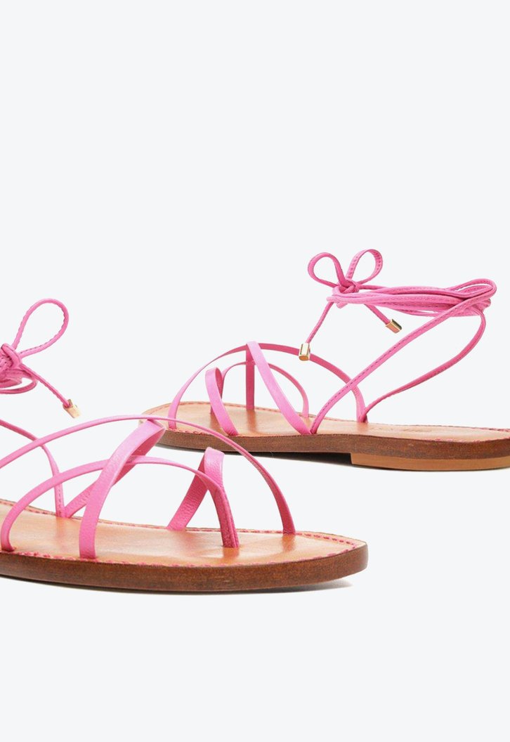 Sandália Rasteira Rosa Arezzo Amarração Ella