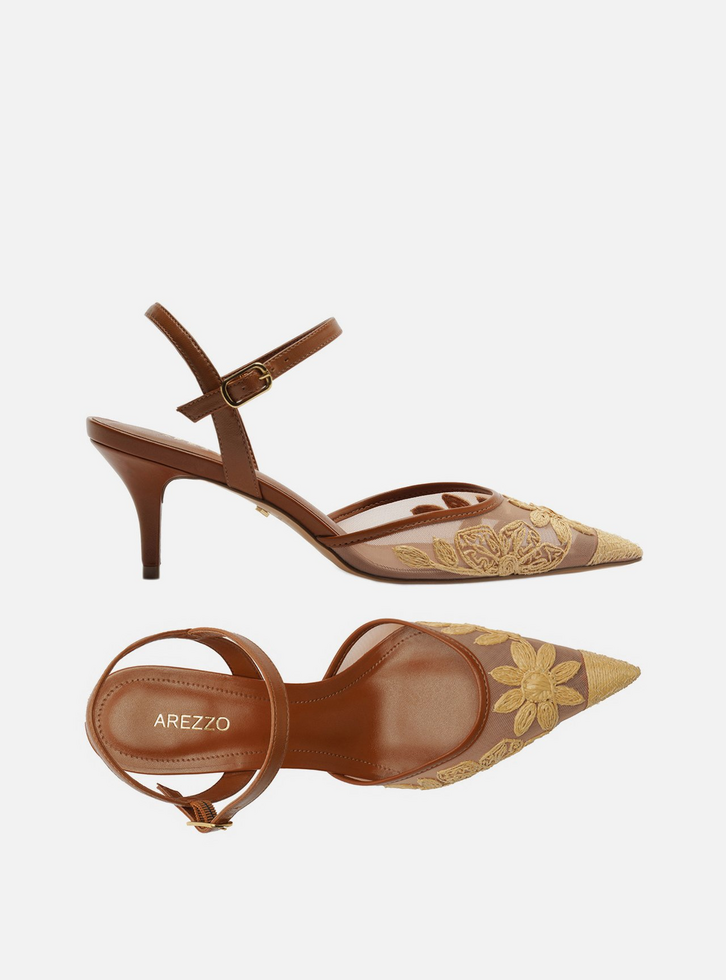 Scarpin Marrom Tule Salto Kitten Slingback Bordado