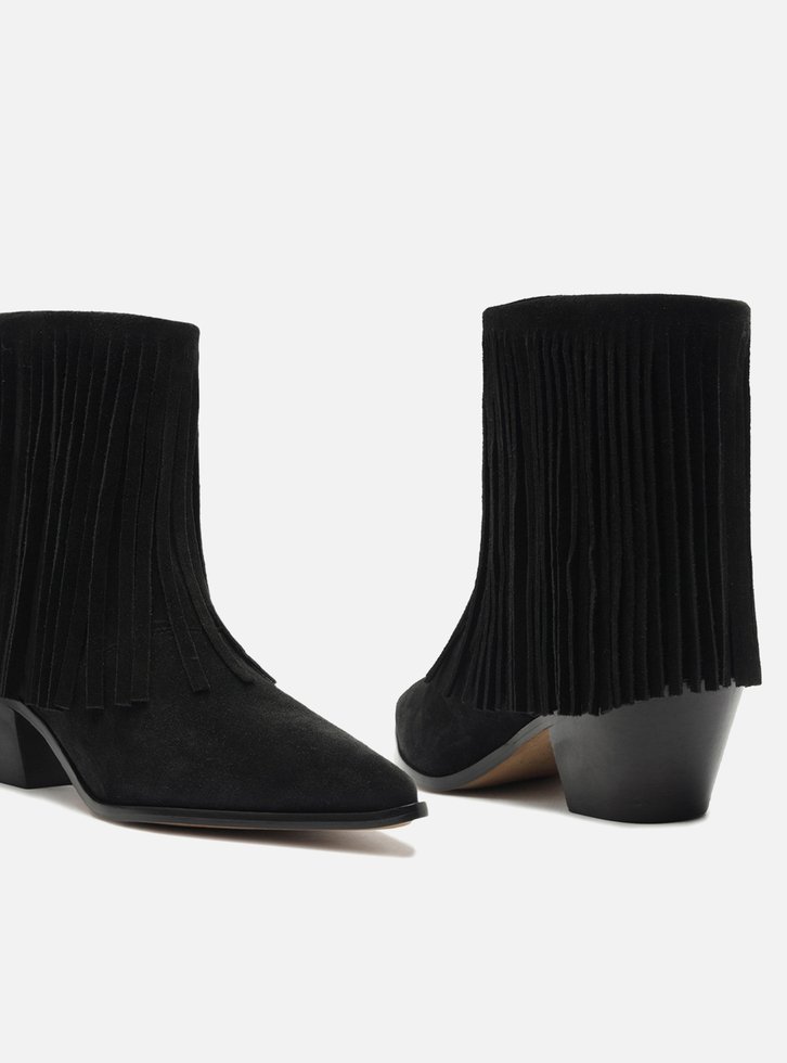 Bota Preta Acamurçada Cano Curto Western Franjas