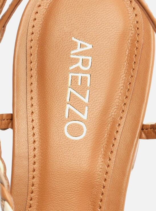 SANDÁLIA MARROM AREZZO SALTO MÉDIO TIRAS HUARACHE