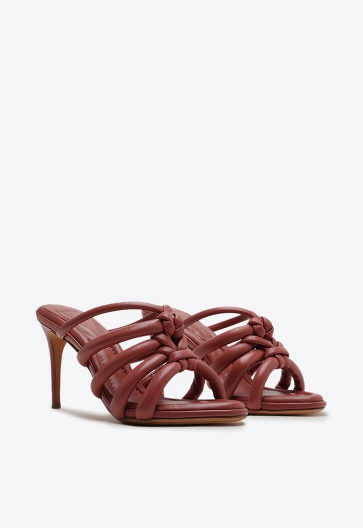 Maeva 85 Cinnabar