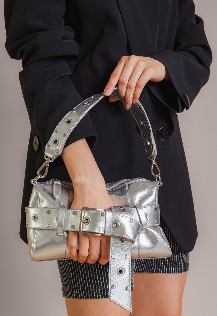 Bolsa Tiracolo Larissa Pequena Prata