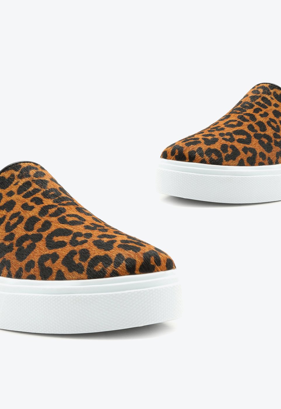 Tenis slip on onça schutz sale