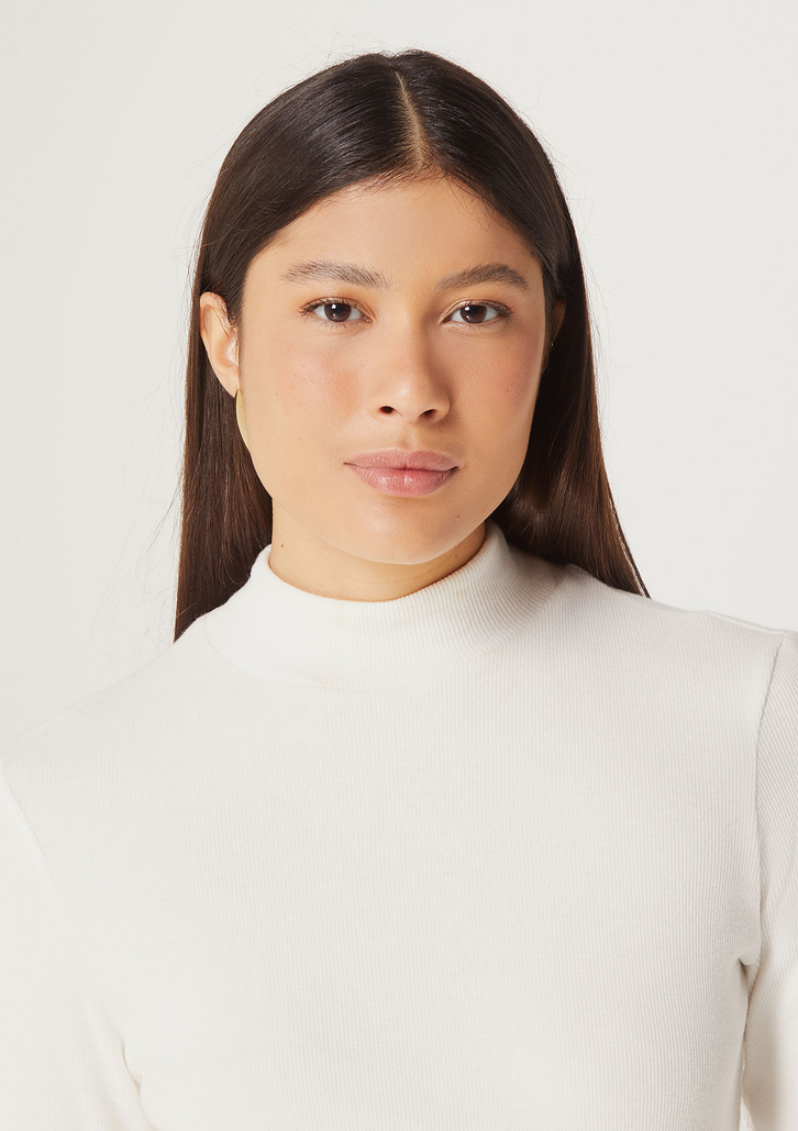 Blusa Offwhite Hering Básica Manga Longa Gola Alta Em Ribana Canelada