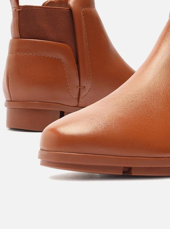 BOTA MARROM AREZZO COURO CANO CURTO SALTO BAIXO SOFT