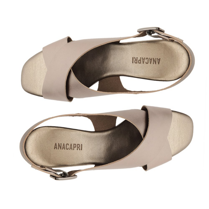 Sandália Salto Bloco Tiras Cruzadas Couro Prateada