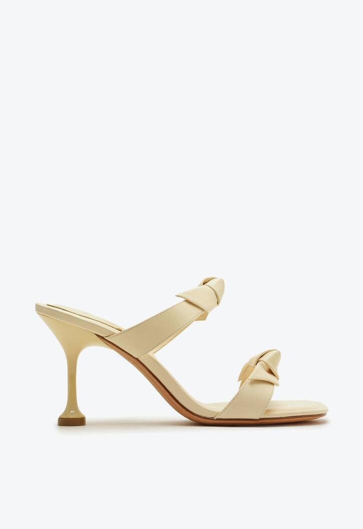 Clarita Square Flare 85 Hay