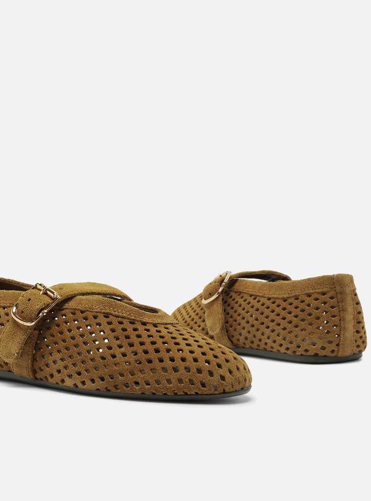 Sapatilha Marrom Suede Vazada Bico Redondo