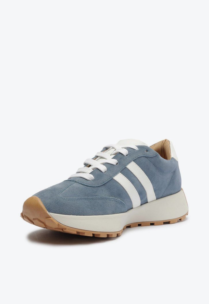 Tênis Azul Sporty Detalhe Lateral