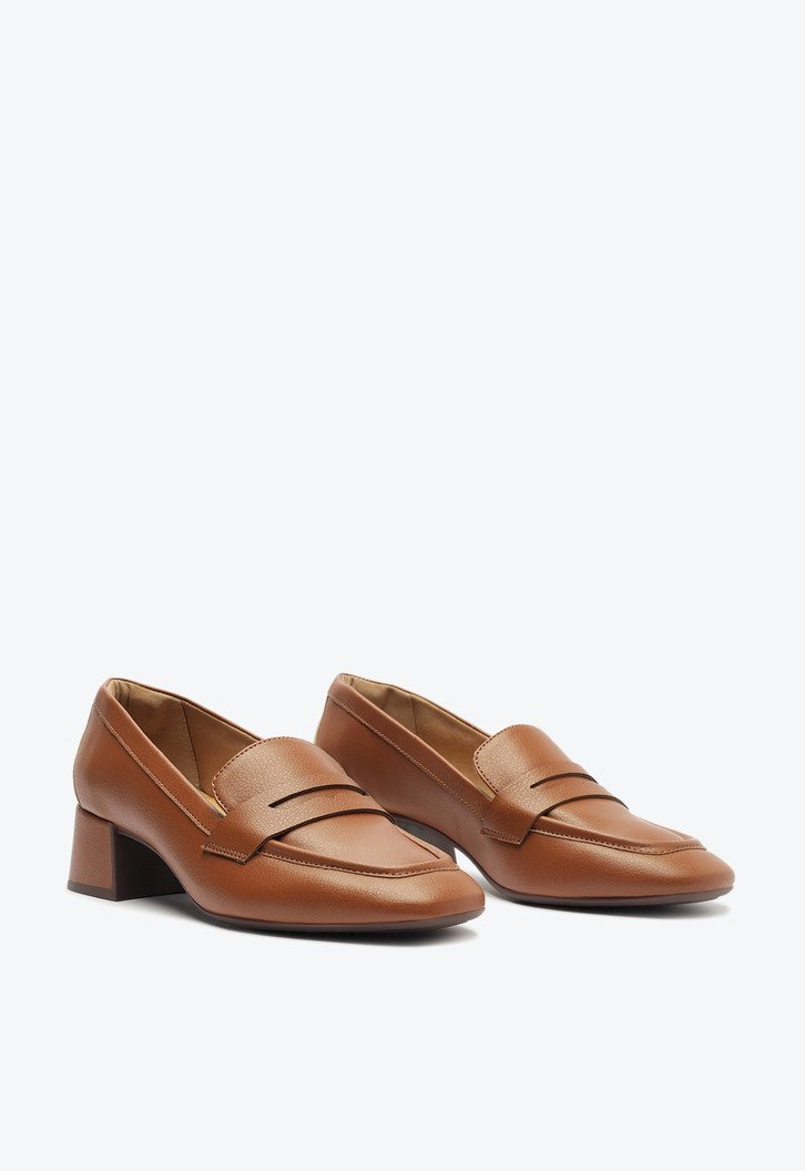 Mocassim Salto Bloco Loafer Marrom
