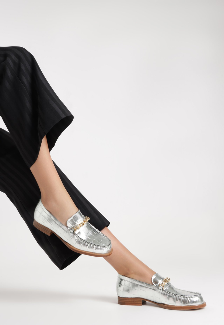 Mocassim Chain Ornamental Couro Prata