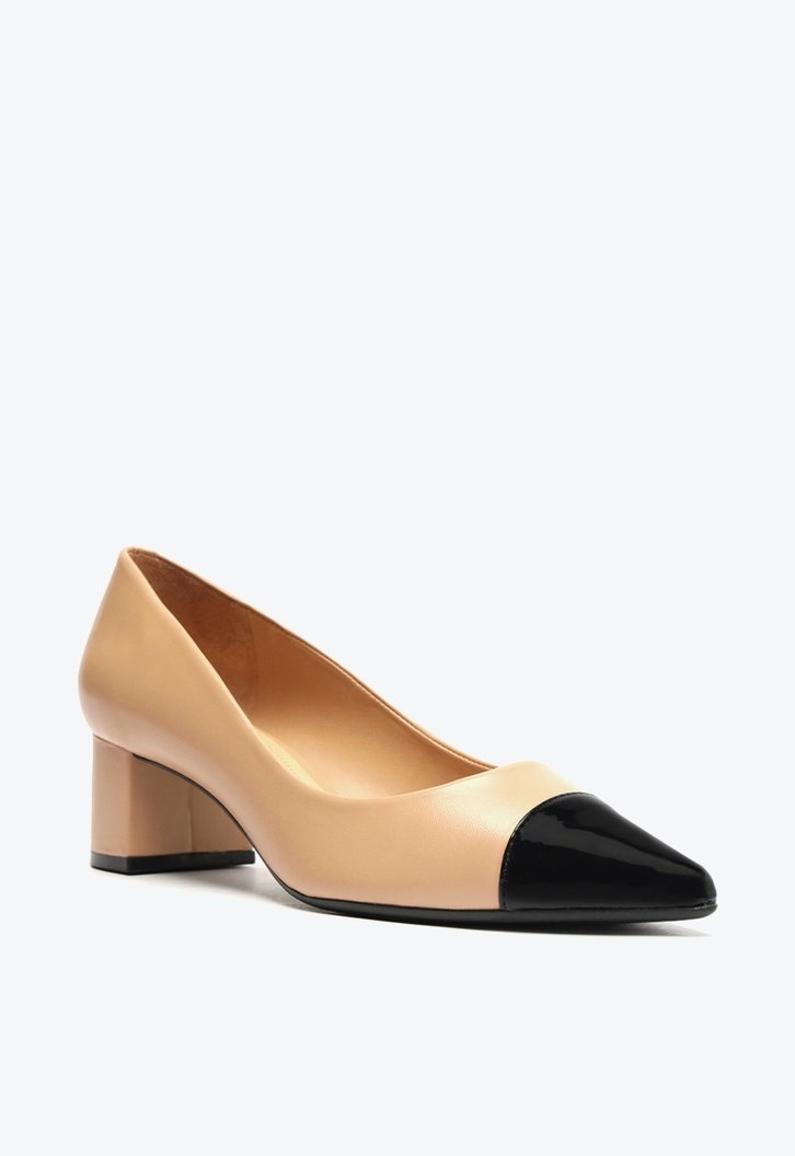 Scarpin Nude Arezzo Couro Bico Fino Cap Toe City