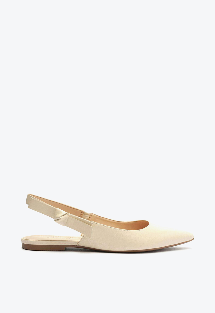 Sapatilha Branca Arezzo Couro Slingback Bico Fino