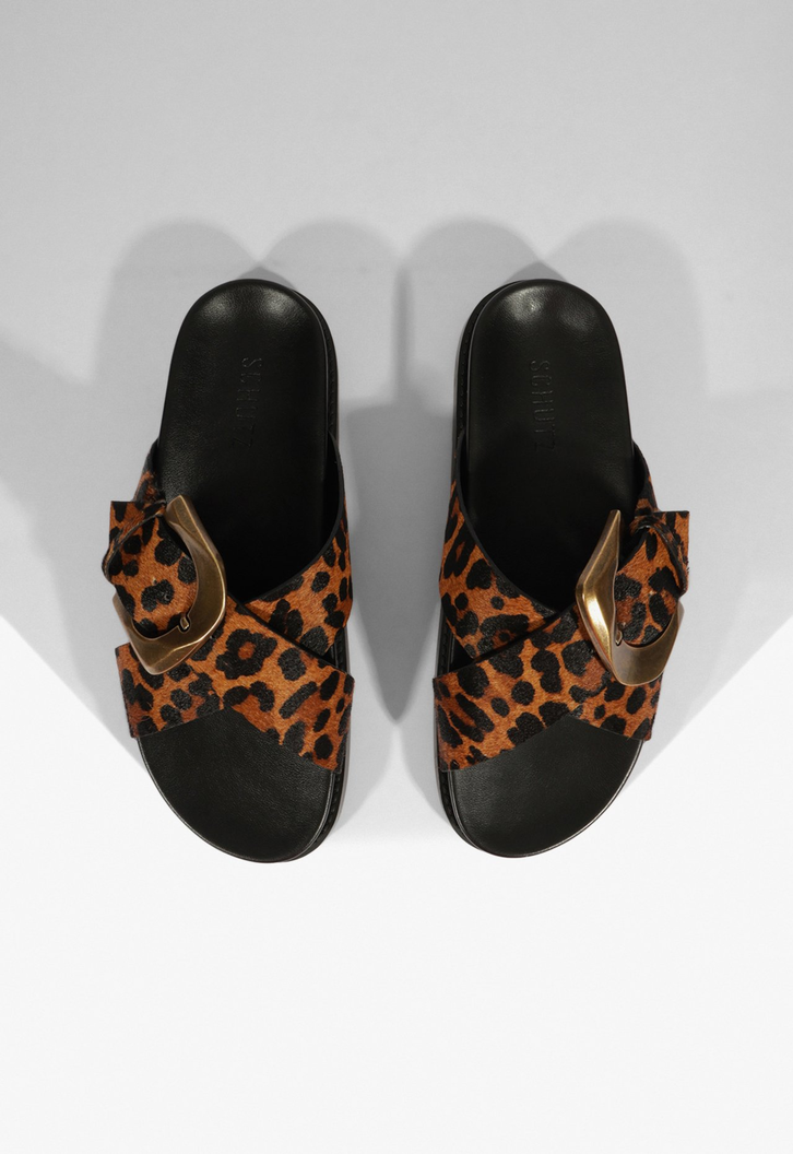 Sandália Papete Couro Fivela Animal Print Marrom